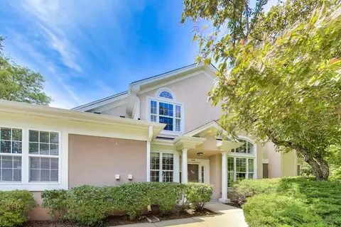 3026 Lexington Ln, Glenview, IL 60026