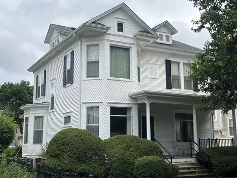 212 E Cleveland St, Spring Valley, IL 61362