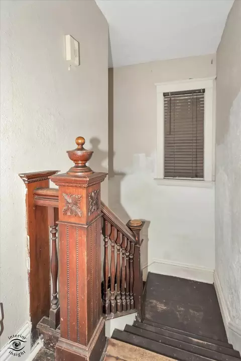 Entry Way - Undisclosed, Hazel Crest, IL 60429 photo 3 of 3