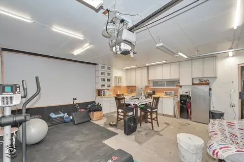 Other - Undisclosed, Hazel Crest, IL 60429 photo 3 of 4