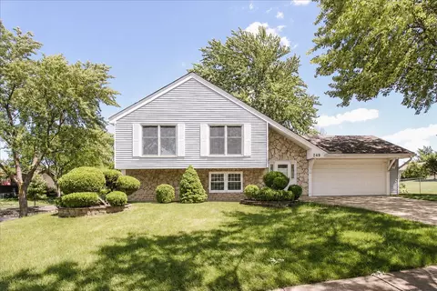 249 Langton Ln, Bloomingdale, IL 60108