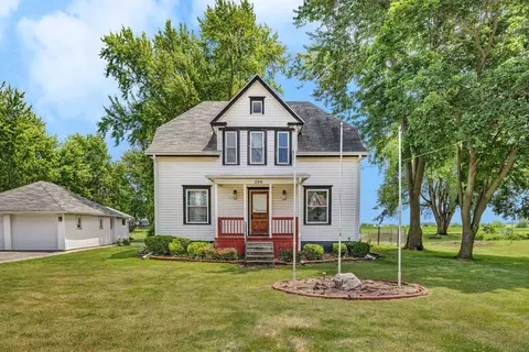 206 N Wabash St, Odell, IL 60460