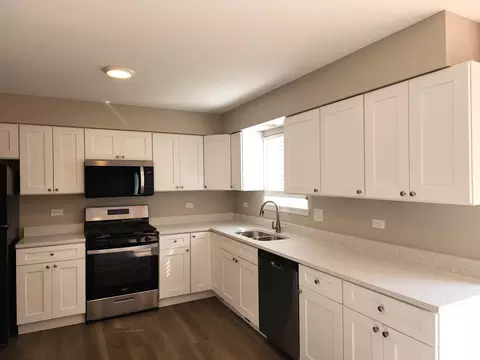 Kitchen - 2812 Crested Butte Trl, Plainfield, IL 60586 photo 1 of 2