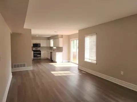 Living - 2812 Crested Butte Trl, Plainfield, IL 60586 photo 4 of 6
