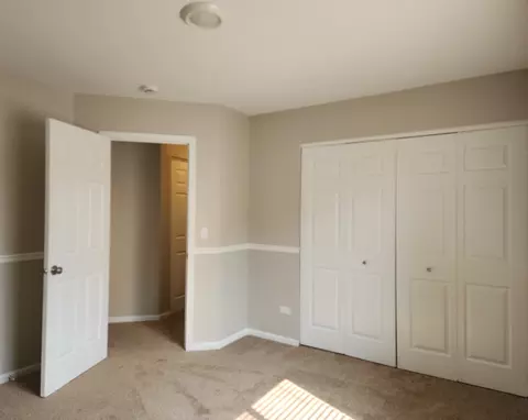 Bedroom - 2812 Crested Butte Trl, Plainfield, IL 60586 photo 4 of 6
