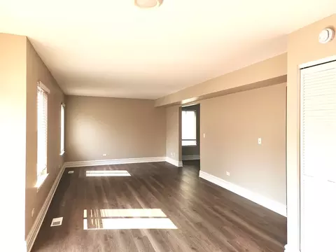 Living - 2812 Crested Butte Trl, Plainfield, IL 60586 photo 5 of 6