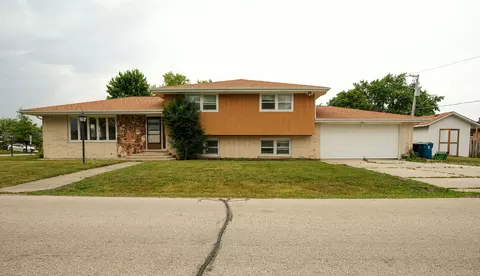 10459 S 81st Ave, Palos Hills, IL 60465