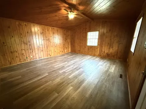Living - 201 Helen St, Christopher, IL 62822 photo 2 of 3