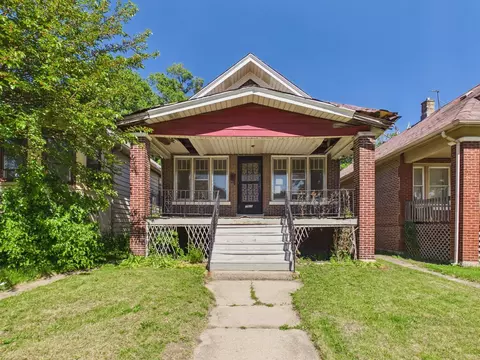 7955 S Ridgeland Ave, Chicago, IL 60617