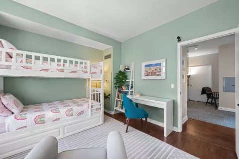 Bedroom - 100 E 14th St #706, Chicago, IL 60605 photo 4 of 4