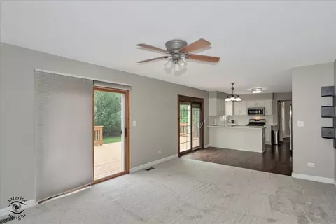 Living - 2016 Saint Andrews Dr, Plainfield, IL 60586 photo 7 of 9