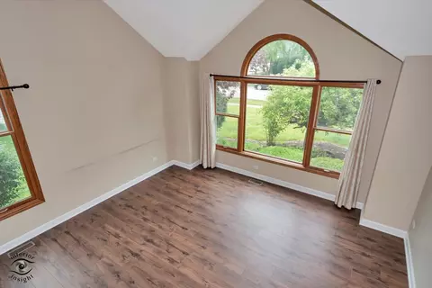 Living - 2016 Saint Andrews Dr, Plainfield, IL 60586 photo 8 of 9