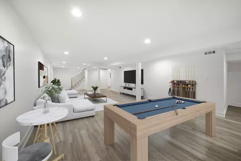 Living - 3700 W 76th Pl, Chicago, IL 60652 photo 2 of 4