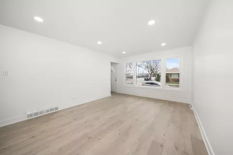 Living - 3700 W 76th Pl, Chicago, IL 60652 photo 3 of 4