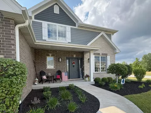 24044 S Sunset Lakes Dr, Manhattan, IL 60442