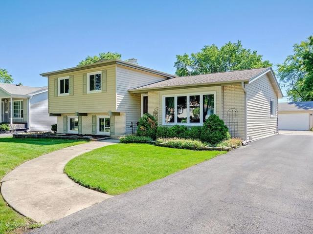 637 N Ellsworth Ave, Addison, IL 60101