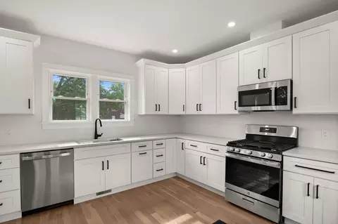 Kitchen - 790 Wing St, Elgin, IL 60123 photo 3 of 4