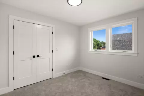 Bedroom - 790 Wing St, Elgin, IL 60123 photo 4 of 4