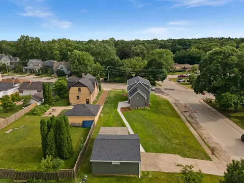 View/Area - 790 Wing St, Elgin, IL 60123 photo 2 of 3