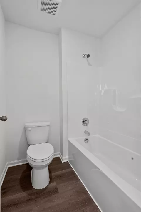 Bath - 14825 S Parkview Dr, Plainfield, IL 60544 photo 3 of 3