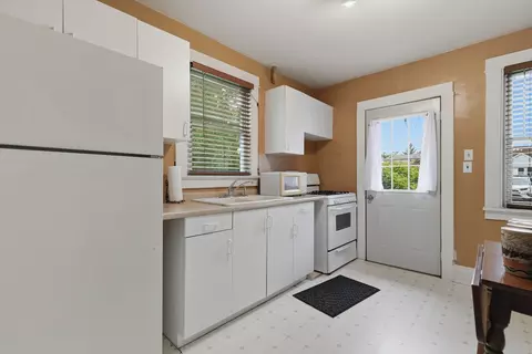Kitchen - 256 7th St, Silvis, IL 61282 photo 1 of 2