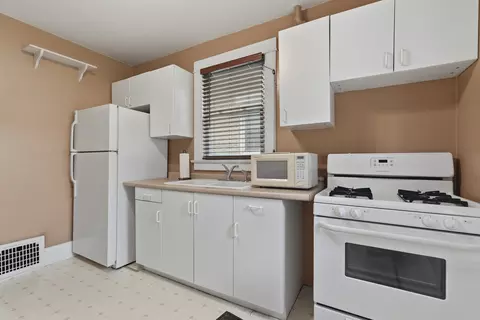 Kitchen - 256 7th St, Silvis, IL 61282 photo 2 of 2