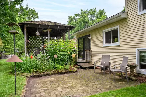 1970 Nottingham Ln, Wheaton, IL 60189 photo 22