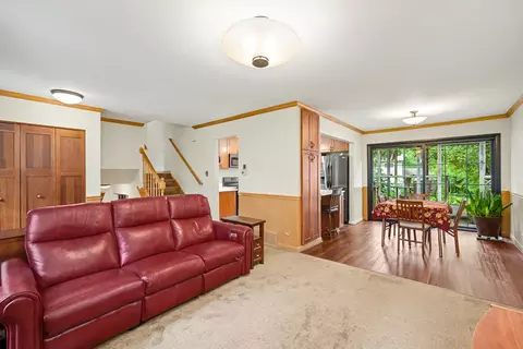 1970 Nottingham Ln, Wheaton, IL 60189 photo 5