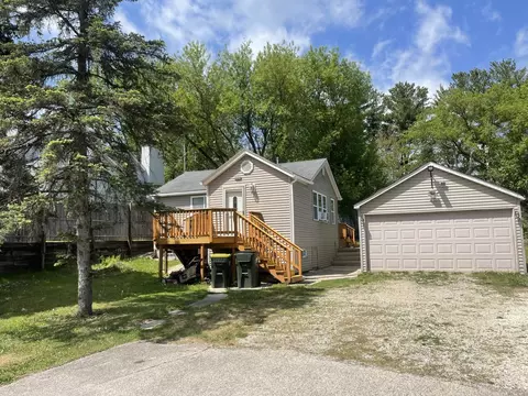 31750 N Darrell Rd, Lakemoor, IL 60051
