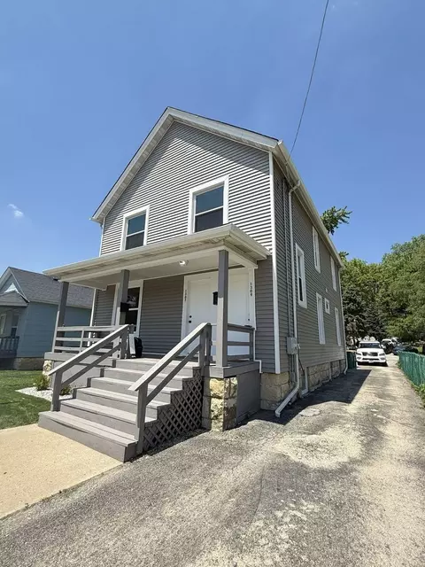 1307 E Cass St, Joliet, IL 60432