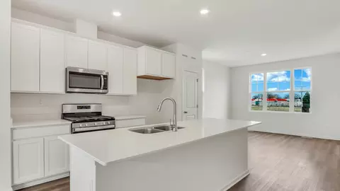 Kitchen - 1374 Foxglove Dr, Bartlett, IL 60103 photo 9 of 11