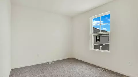 Bedroom - 1374 Foxglove Dr, Bartlett, IL 60103 photo 5 of 8