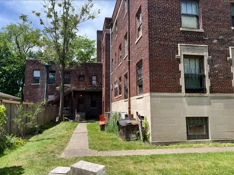 2121 E 72nd St, Chicago, IL 60649 photo 10