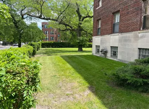 2121 E 72nd St, Chicago, IL 60649 photo 9