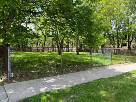 2121 E 72nd St, Chicago, IL 60649 photo 7