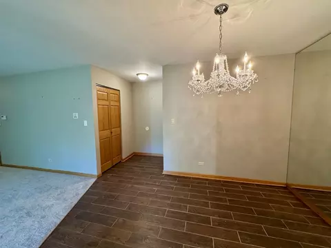1901 Gresham Cir #A, Wheaton, IL 60189 photo 6