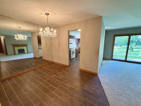 1901 Gresham Cir #A, Wheaton, IL 60189 photo 7