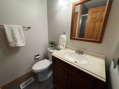 1901 Gresham Cir #A, Wheaton, IL 60189 photo 9