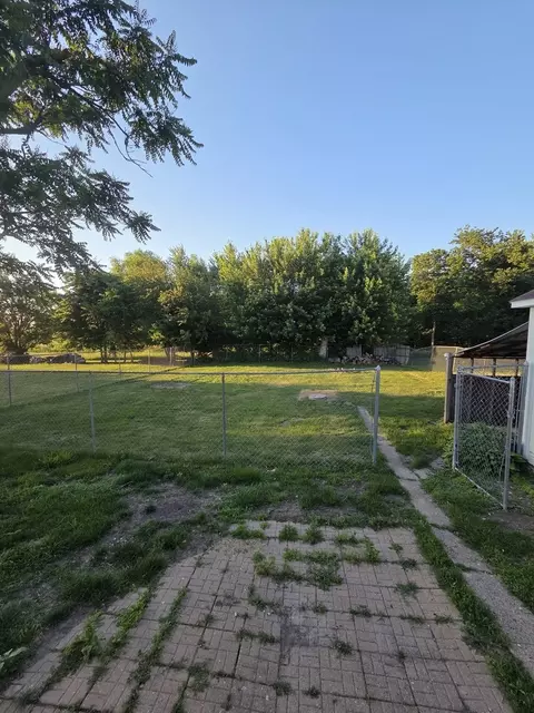 Exterior - 19550 Fellows Rd, Morrison, IL 61270 photo 3 of 6
