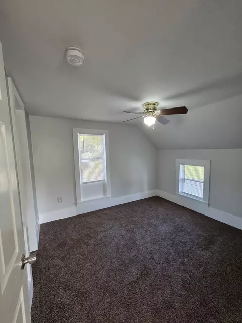 Bedroom - 19550 Fellows Rd, Morrison, IL 61270 photo 5 of 6