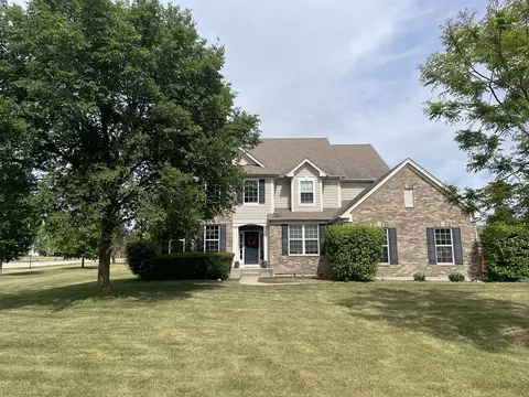 433 Kay St, Crystal Lake, IL 60014