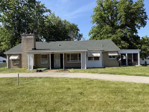 Exterior - 708 E Glover St, Ottawa, IL 61350 photo 2 of 4