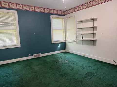 Bedroom - 708 E Glover St, Ottawa, IL 61350 photo 3 of 3