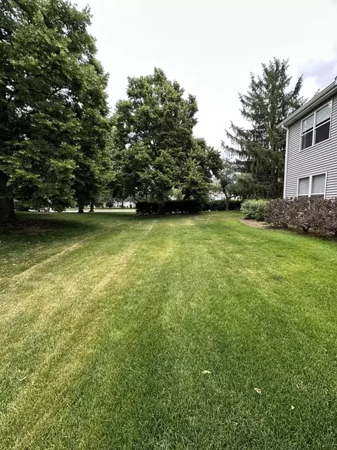 Exterior - 1346 Brunswick Ct, Elgin, IL 60120 photo 6 of 6
