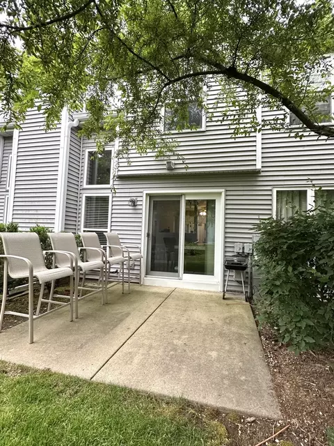 Other - 1346 Brunswick Ct, Elgin, IL 60120 photo 6 of 7