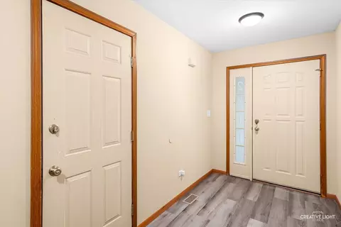 Entry Way - 23117 Judith Ct, Plainfield, IL 60586 photo 1 of 3