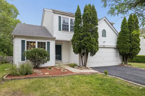 83 Canterbury Trl, Romeoville, IL 60446