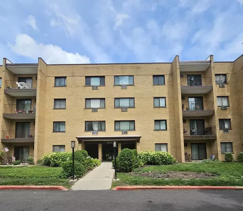 6630 S Brainard Ave #112, Countryside, IL 60525