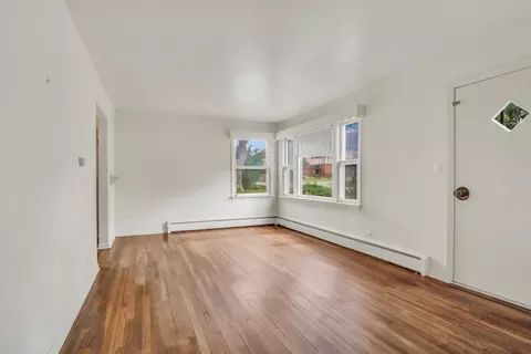 Living - 2 Eva Ter, Lake Bluff, IL 60044 photo 2 of 2