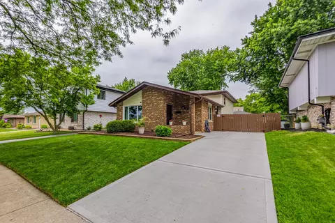 11938 S Tripp Ave, Alsip, IL 60803